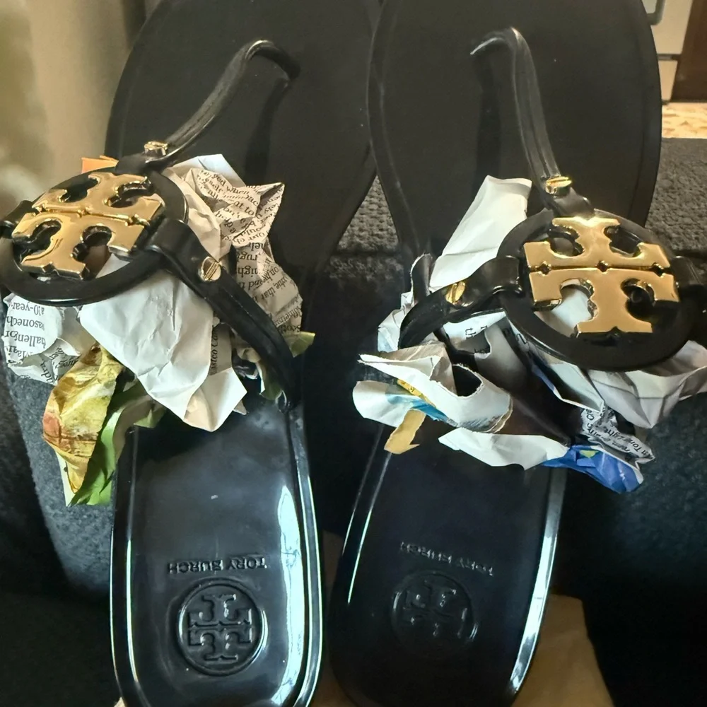 Tory Burch Women's Mini Miller Flip Flops - Picture 7 of 7